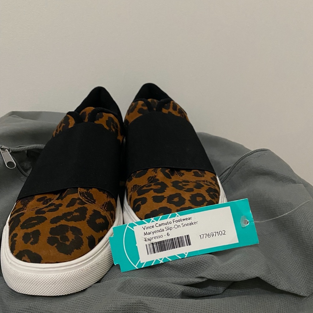 Vince Camuto - Mayenda Slip-On Sneaker
